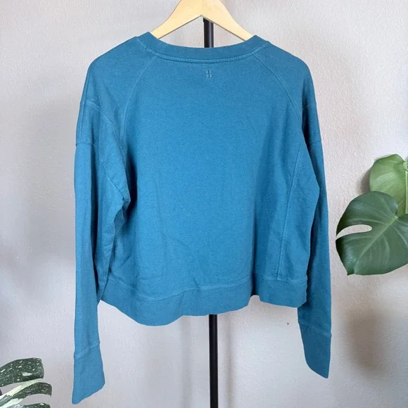 Sweaty Betty After Class Sweatshirt Blue XL Thumbholes Crop Athleisure - Picture 4 of 9